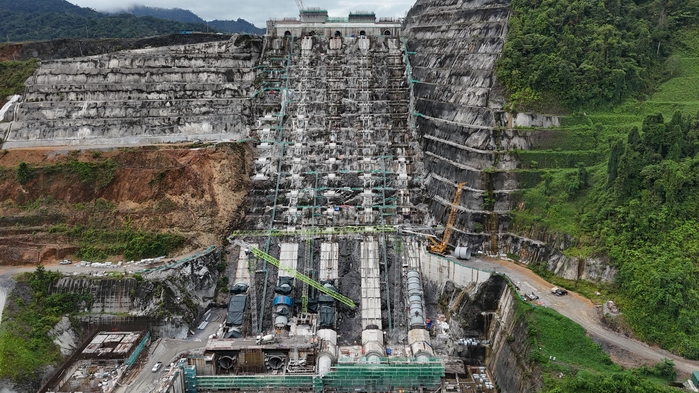 巴萊5標提前完成關鍵節點 水電安裝工程再獲業主表揚